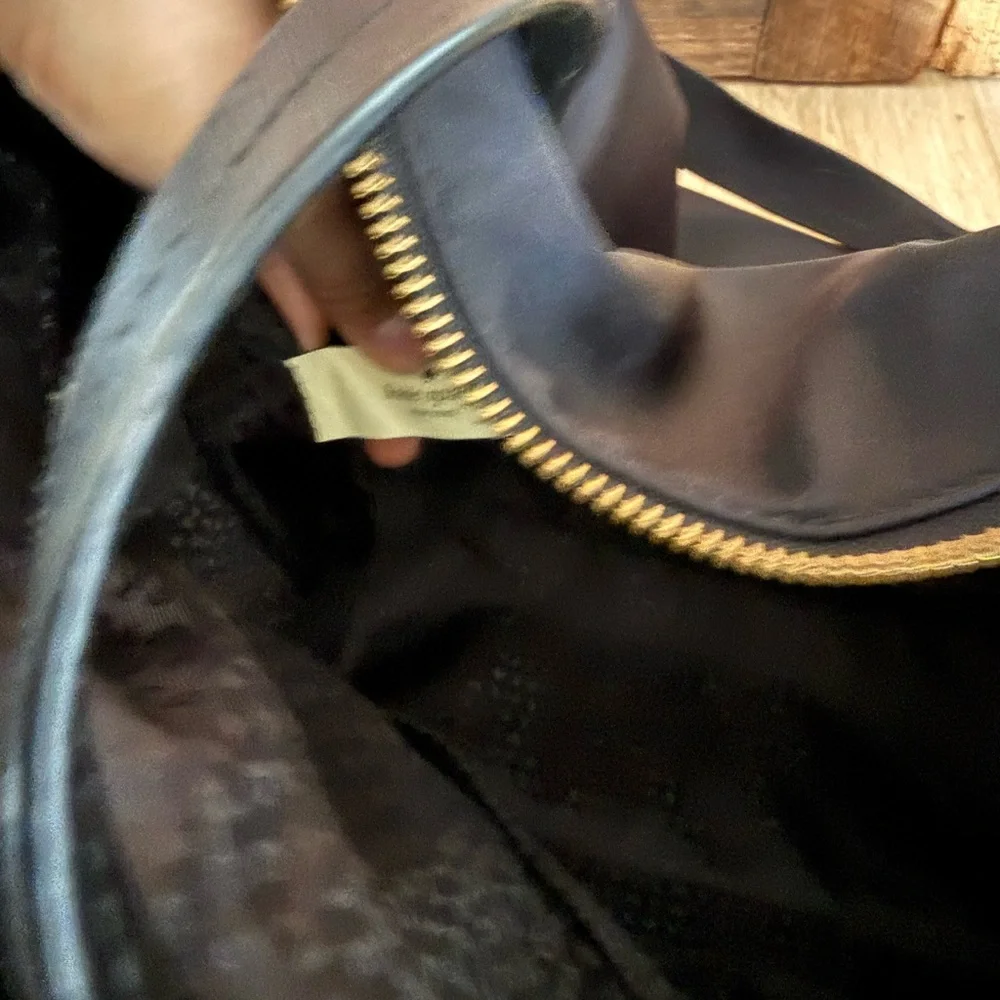 Kate Spade Elegant Black weekender bag - Picture 5 of 7